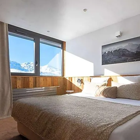 ホテル 3 Vallees 4*