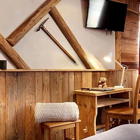 3 Vallees Szálloda 4*